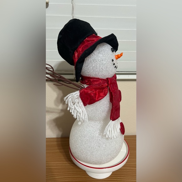 Acrylic 14” Snowman with Colorful Changing Lights - Picture 3 of 7